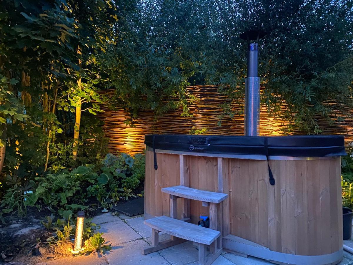 Bed & Wellness Klein Knorrestein With Private Hottub And Sauna And Tandembike Rental Included In Price آلميره المظهر الخارجي الصورة